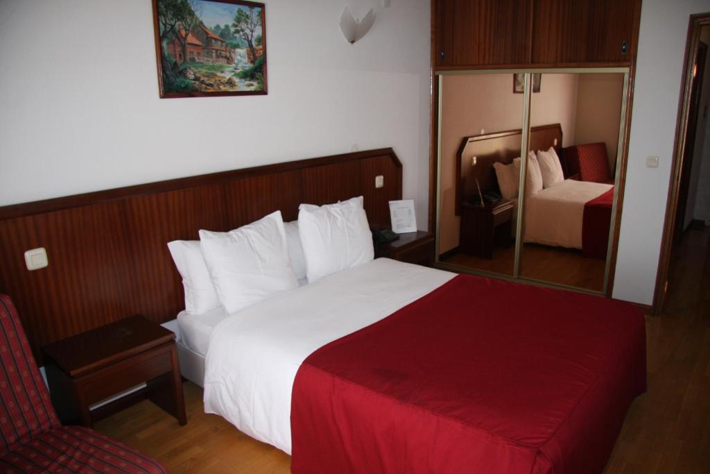 Hotel Turismo Miranda Miranda do Douro Esterno foto