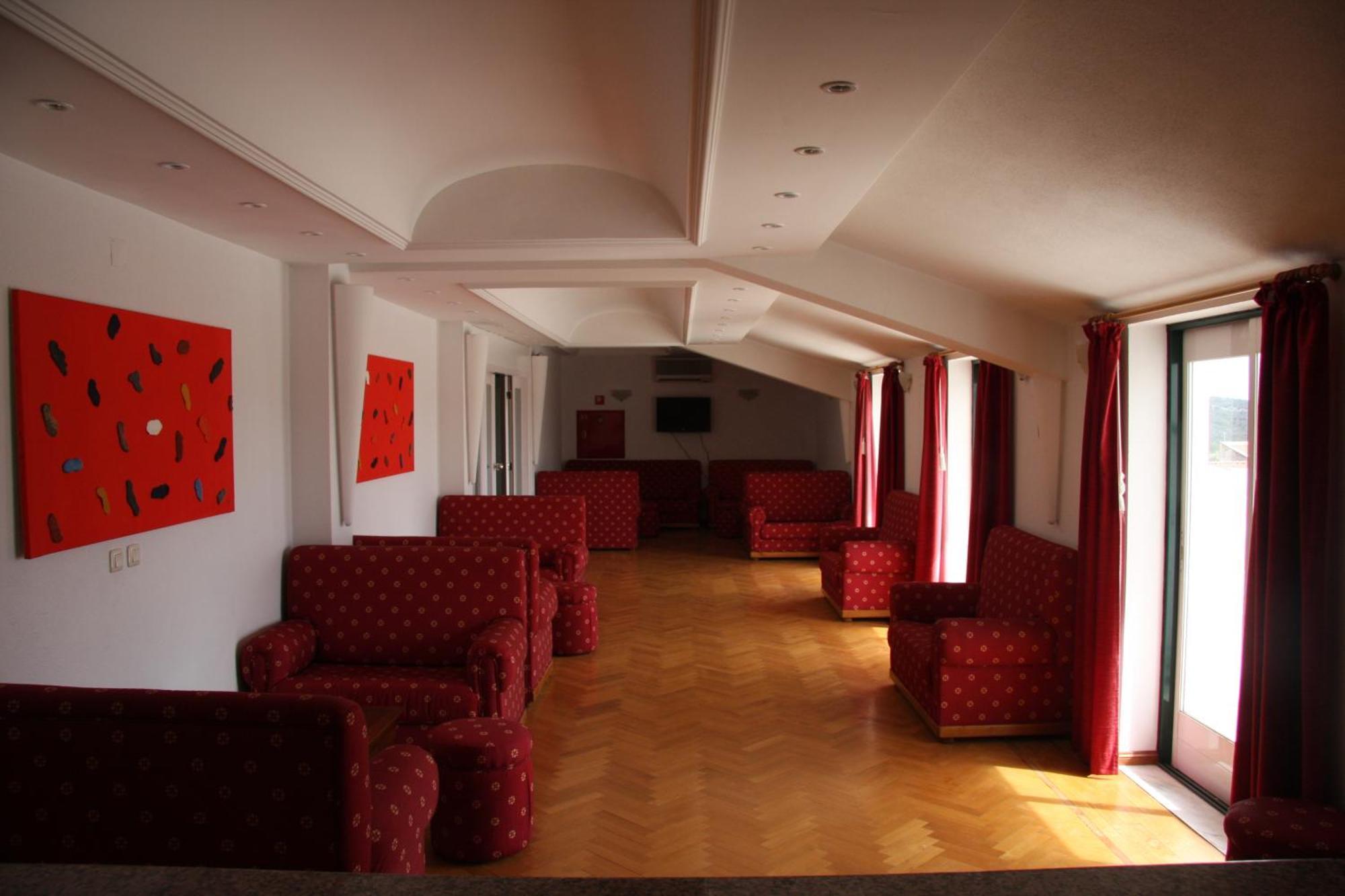 Hotel Turismo Miranda Miranda do Douro Esterno foto