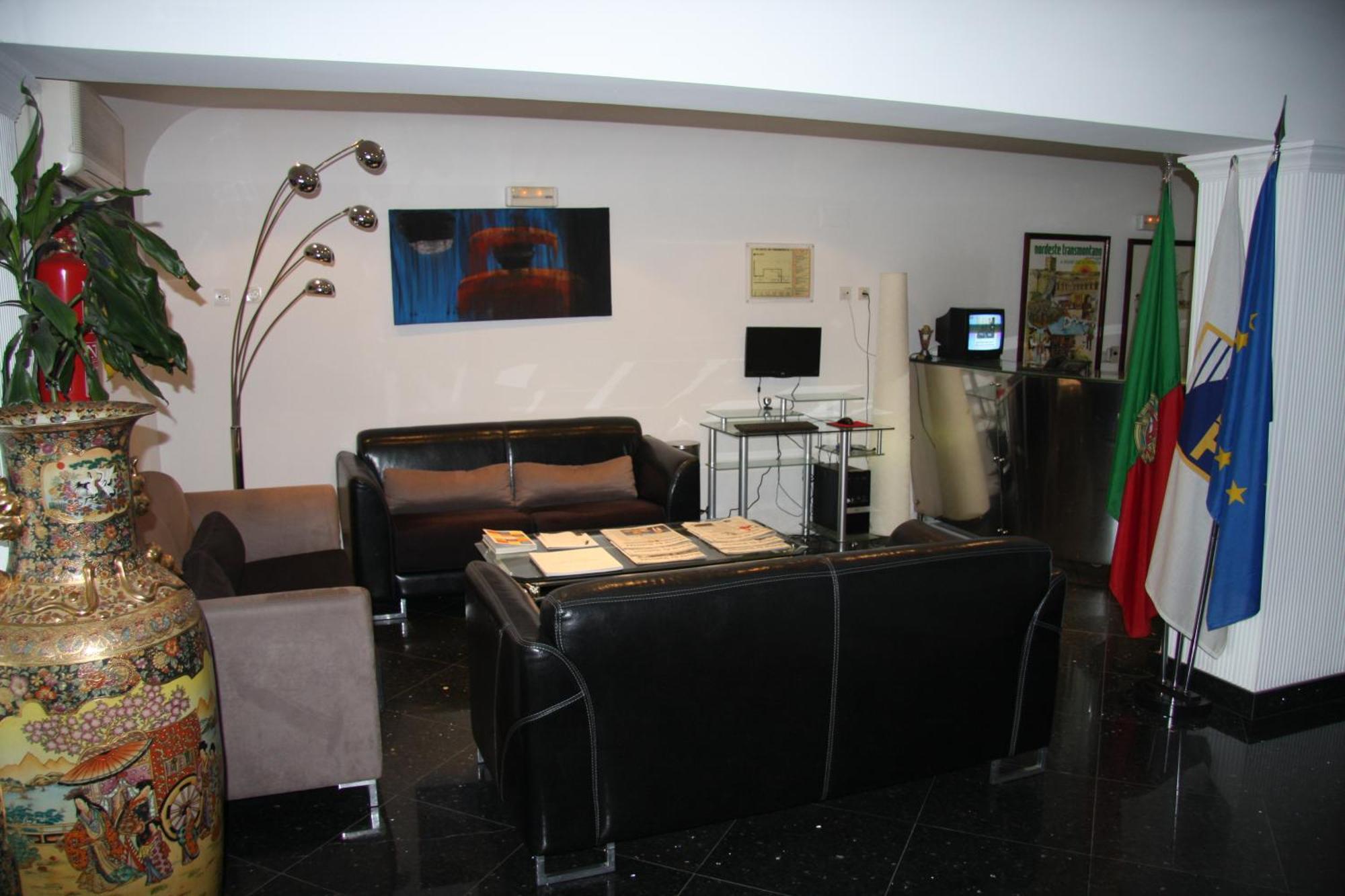 Hotel Turismo Miranda Miranda do Douro Esterno foto