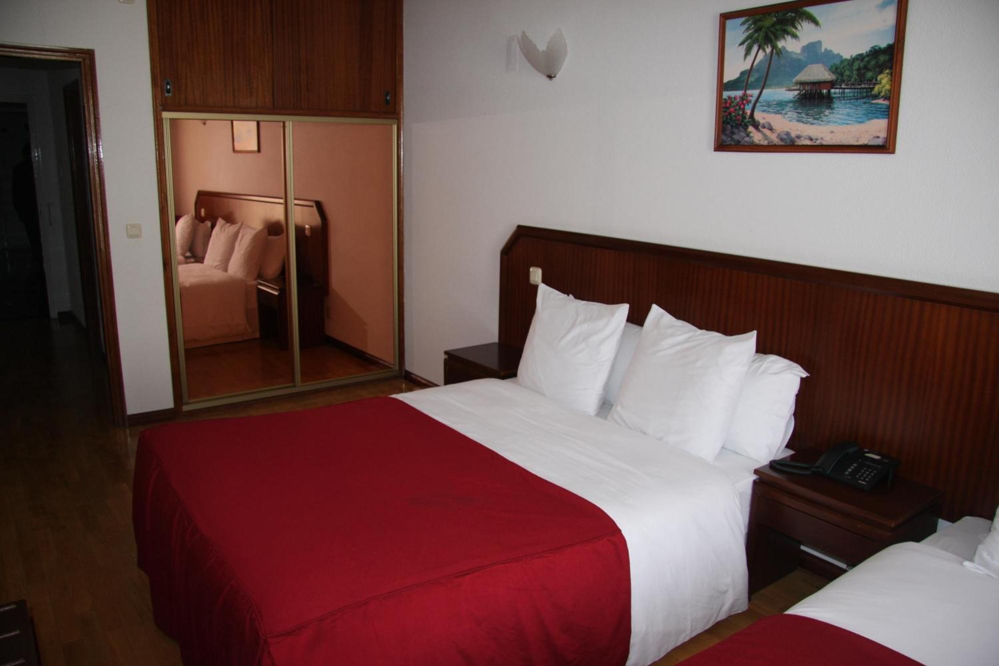 Hotel Turismo Miranda Miranda do Douro Esterno foto